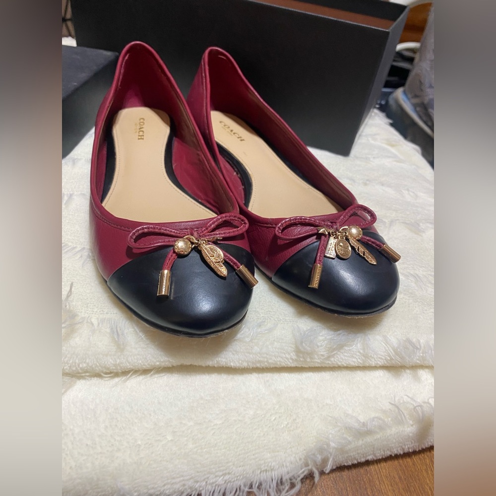 Coach ballerina flats size 7 maroon and black combination